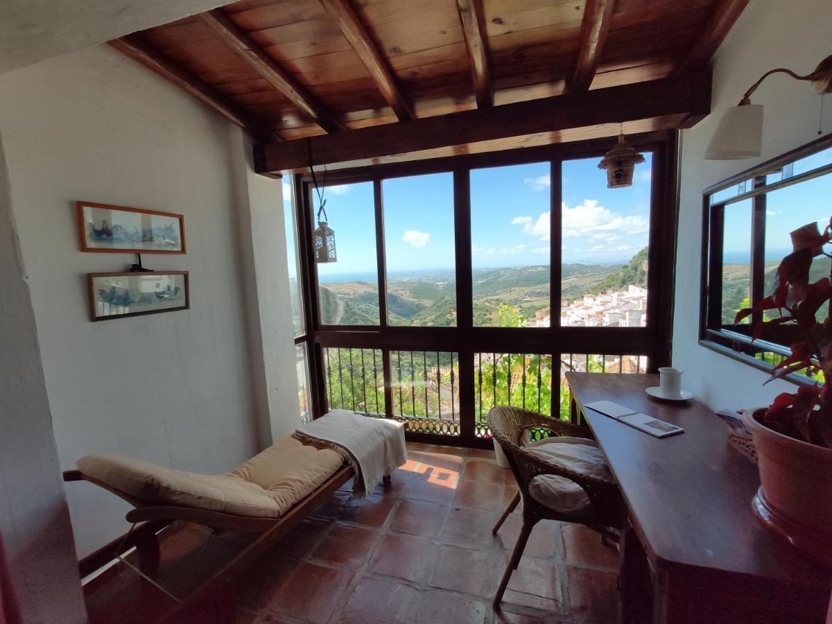El Hogar De Lucia Villa Casares Bagian luar foto
