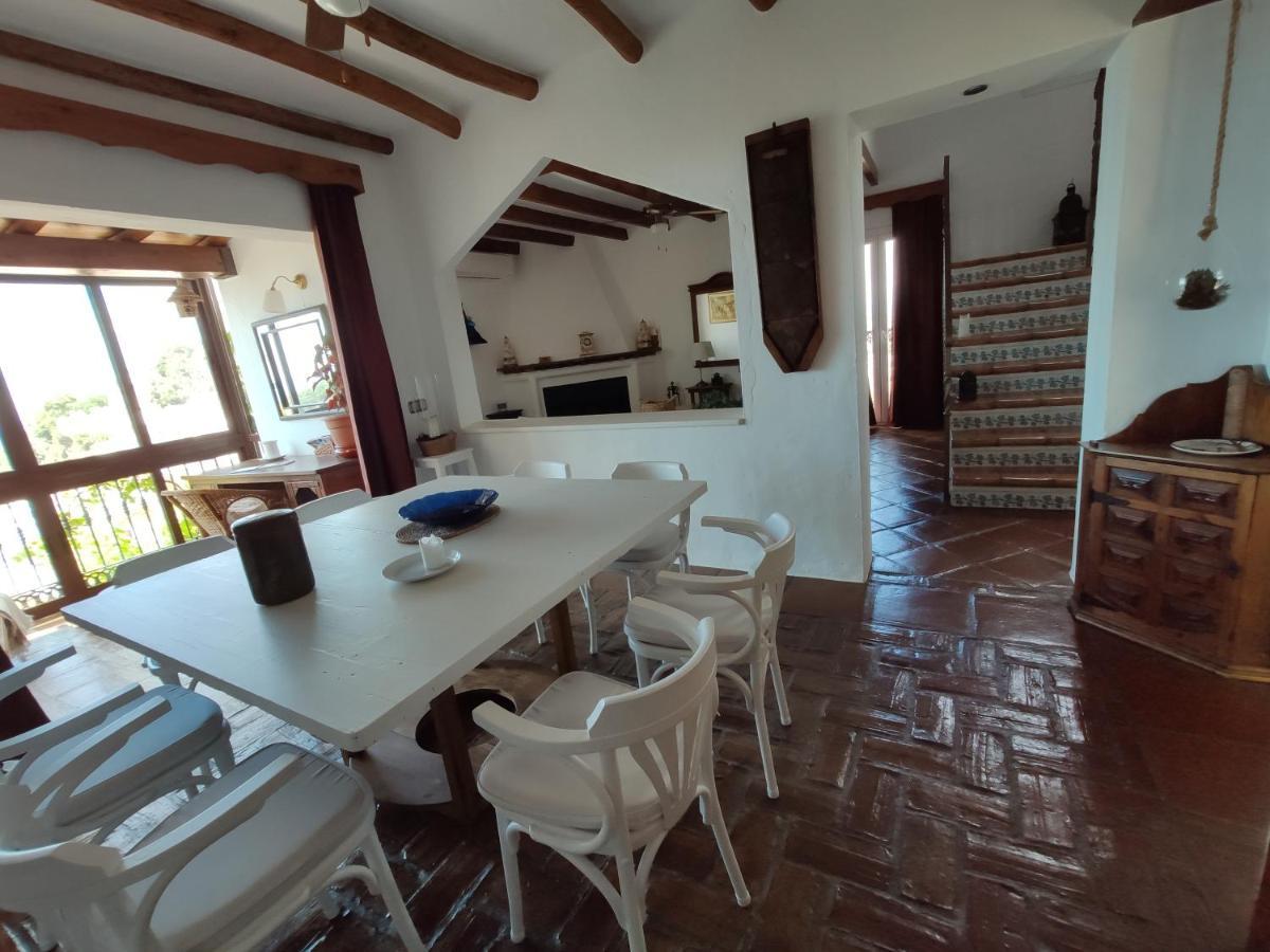 El Hogar De Lucia Villa Casares Bagian luar foto