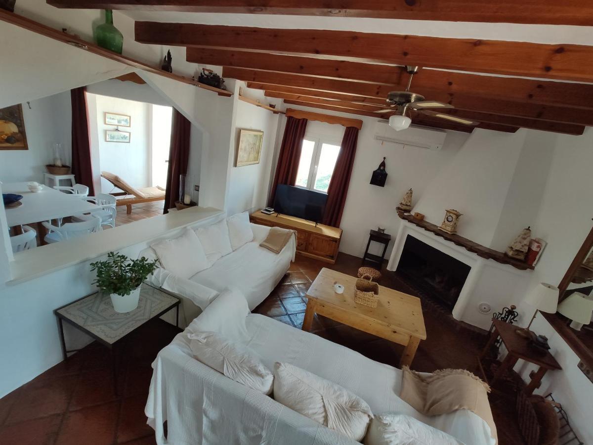 El Hogar De Lucia Villa Casares Bagian luar foto