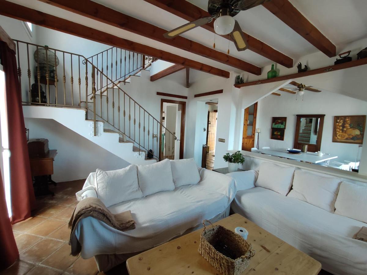 El Hogar De Lucia Villa Casares Bagian luar foto
