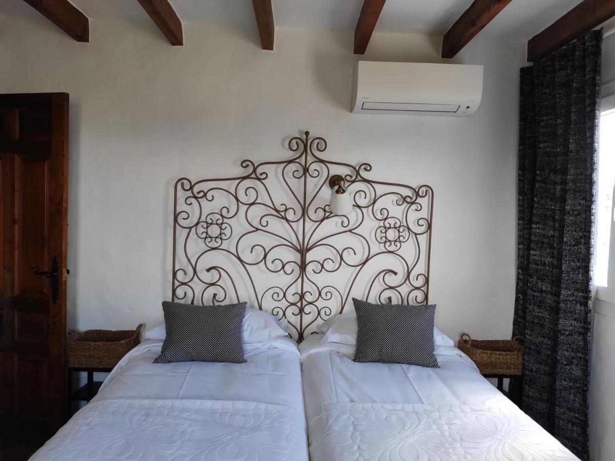 El Hogar De Lucia Villa Casares Bagian luar foto