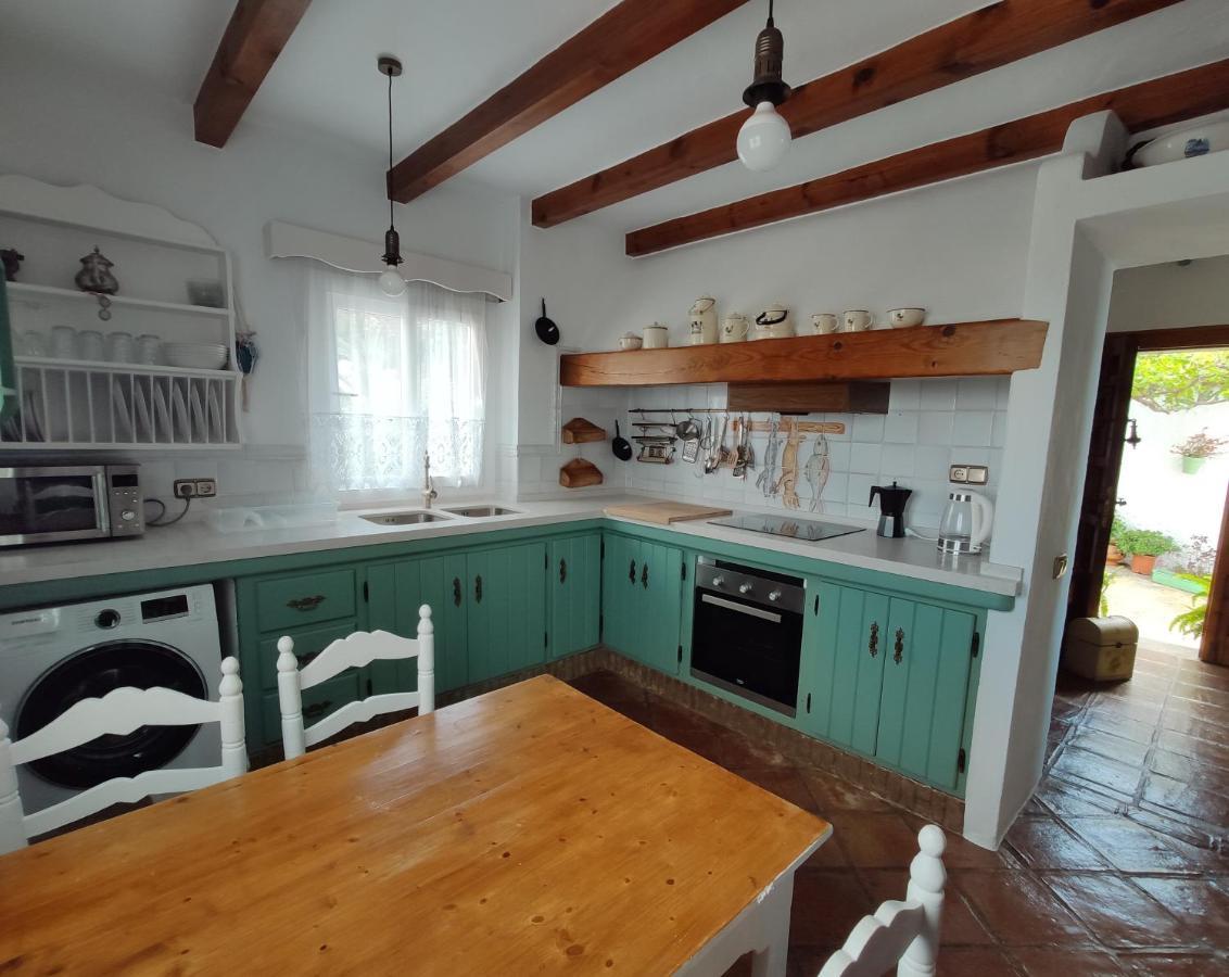 El Hogar De Lucia Villa Casares Bagian luar foto