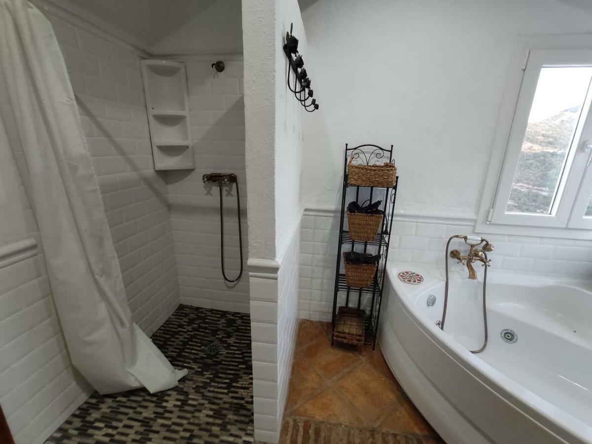 El Hogar De Lucia Villa Casares Bagian luar foto