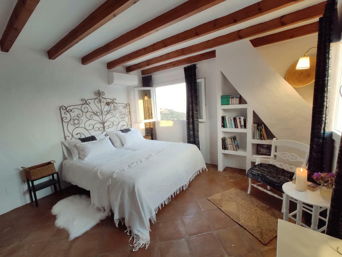 El Hogar De Lucia Villa Casares Bagian luar foto