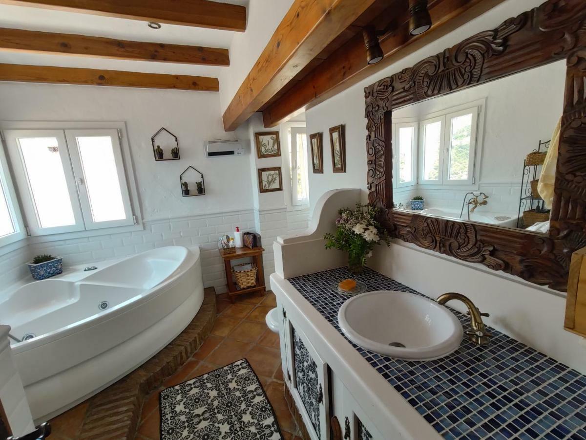 El Hogar De Lucia Villa Casares Bagian luar foto